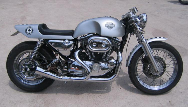 281832=11899-1200cc%20H-D%20Sportster%20Cafe%20Racer.%20Sept%202005%20001.jpg