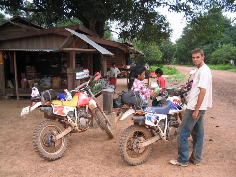 287128=14630-Dirt%20Bike%20075_800x600.jpg