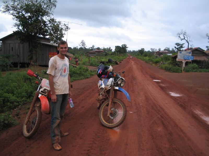287128=14641-Dirt%20Bike%20117_800x600.jpg
