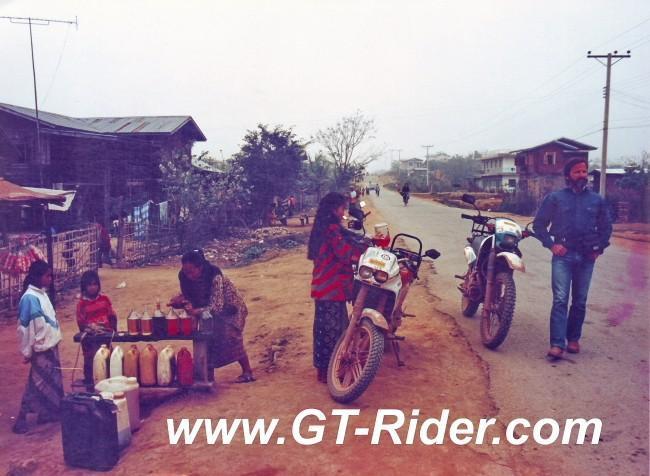 291332=16231-GTR-Laos-Laos_Fuel-95-3B.jpg