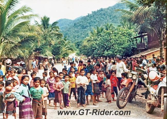 291562=16286-GTR-UX-PakBeng-1995B.jpg
