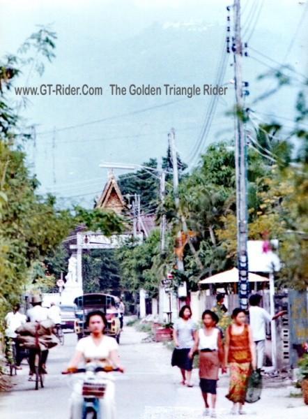 296294=18375-GTR-Cnx_MoonMuangSoi7-12October1980B.jpg