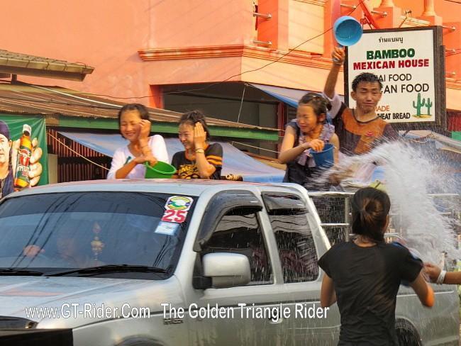 298624=18943-GTR-ChiangKhong-Songkran%2005.jpg