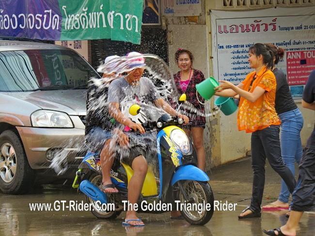 298624=18945-GTR-ChiangKhong-Songkran%2007.jpg