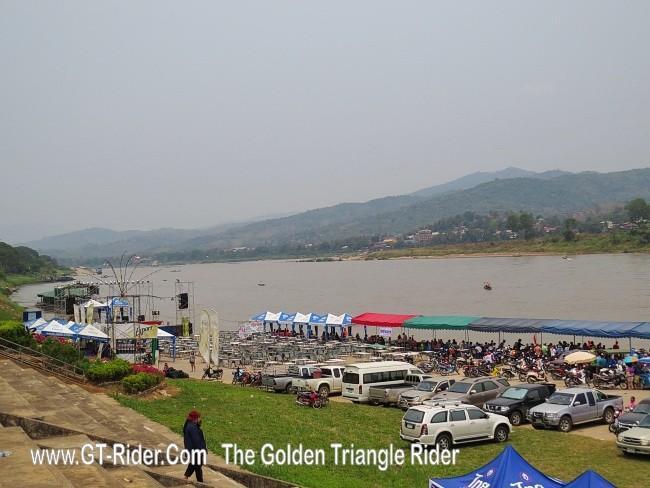 298632=18969-GTR-ChiangKhong-BoatRacing_02.jpg