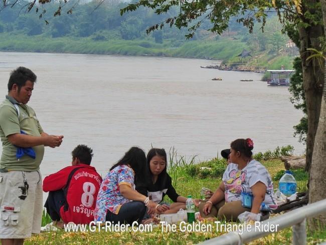 298632=18973-GTR-ChiangKhong-BoatRacing_05.jpg