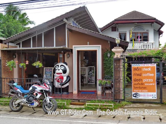 300142=19601-GTR-CafeDeGrll-MaeSarieng_01.jpg