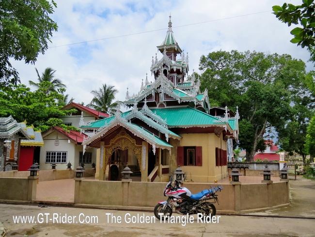 300155=19669-GTR%20-Temples-MaeSarieng_04.jpg