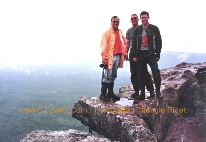 303554=21123-gtr-khaopraviharn.jpg