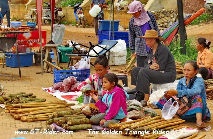 306112=22854-GTR-Laos-BanChambongMarket-09.jpg
