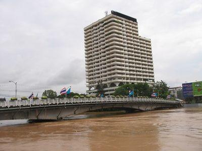 32683440-S.jpg
