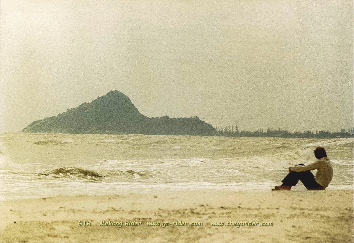 3rd DEC 1981 - Hua Hin 6 - 200kms South of Bangkok-6-20.jpg