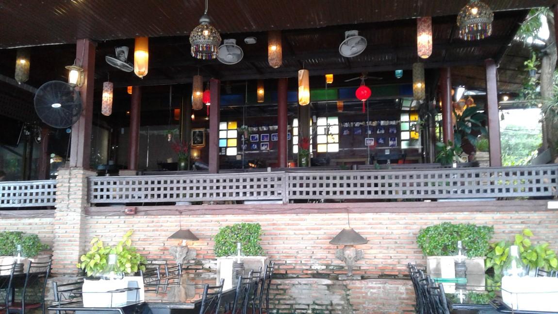 4-mid-level-lyarawadee-restaurant-tak.jpg