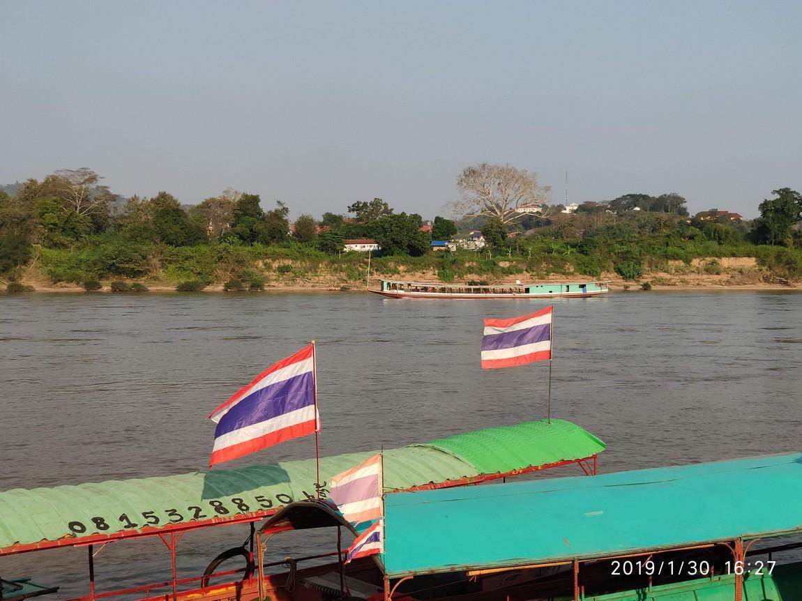 4-pier-chiang-khong (3).jpg