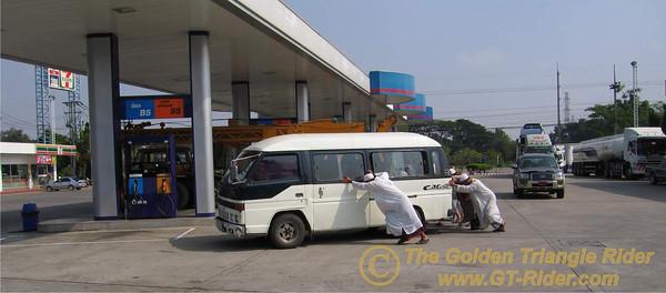 440516207_z7hzS-M.jpg