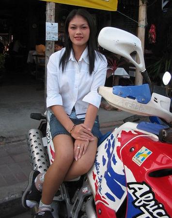 47849429-M.jpg