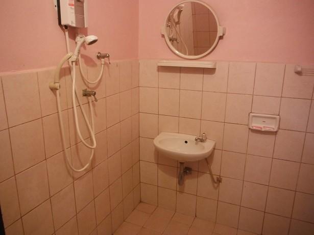 4guesthouselaos.jpg