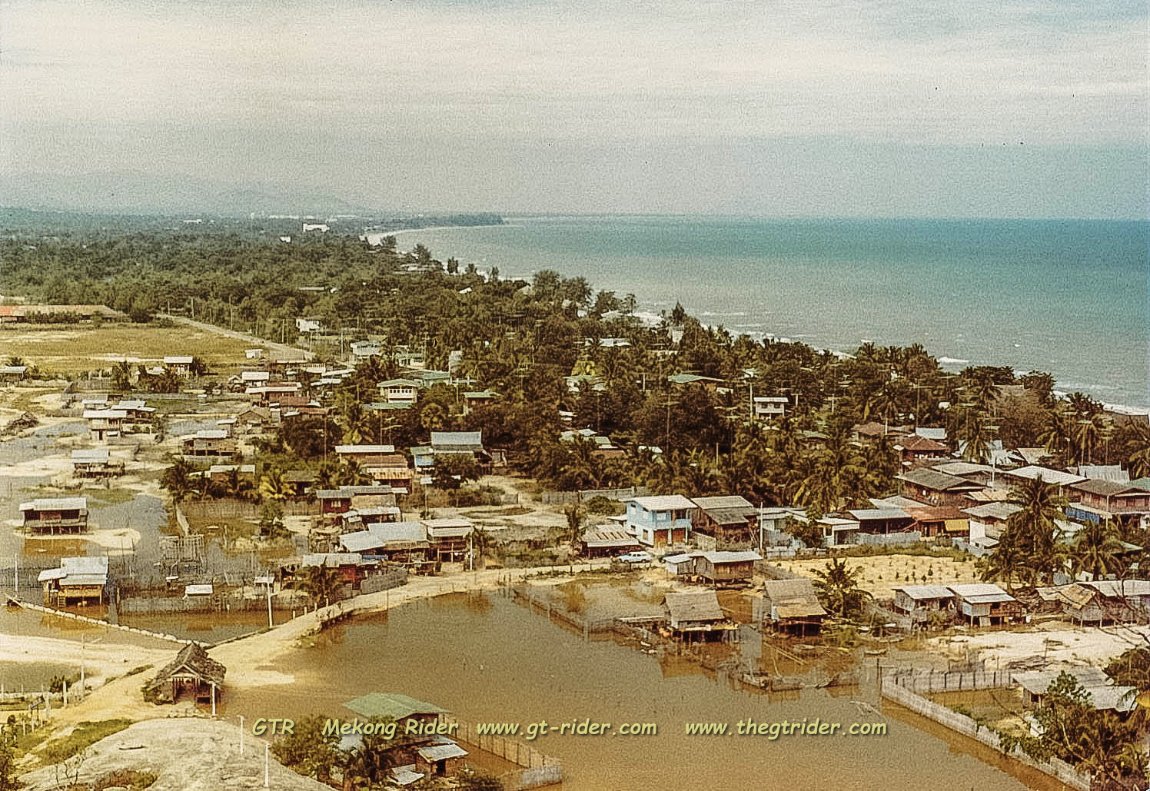 4th DEC 1981 - Hua Hin 6-52-66.jpg