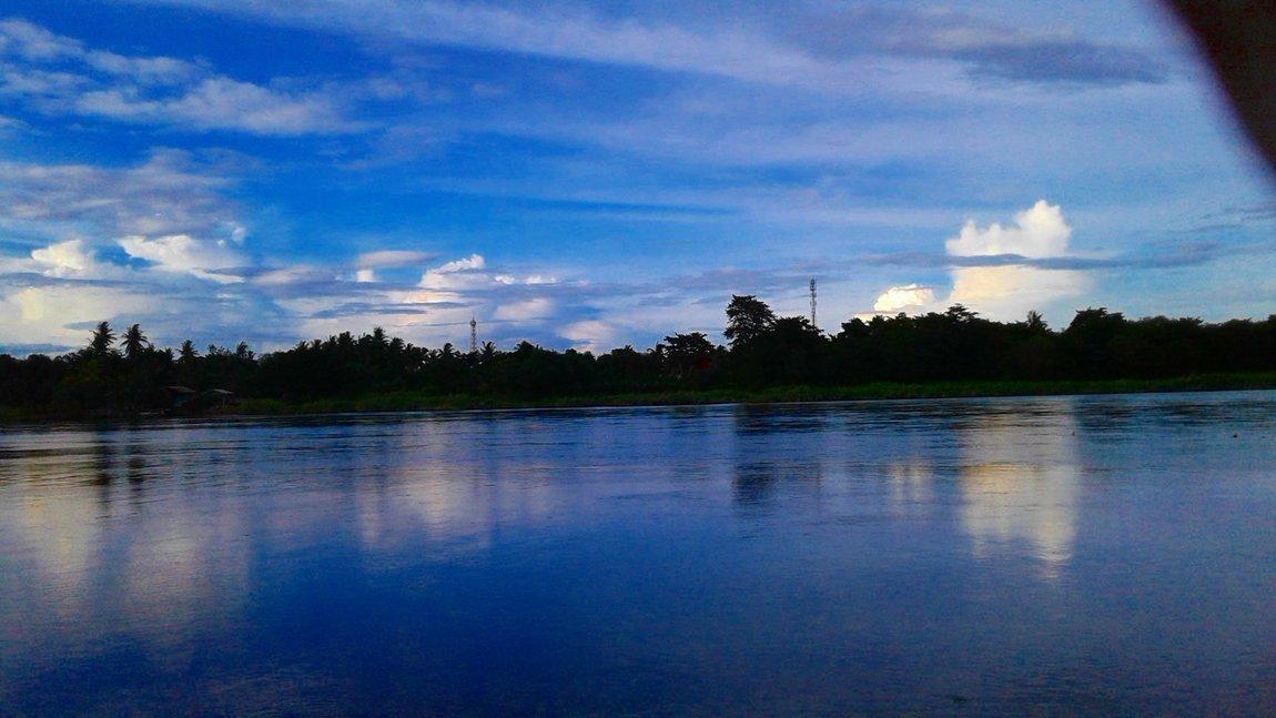 5-lyarawadee-looking-east-ping-river-tak.jpg