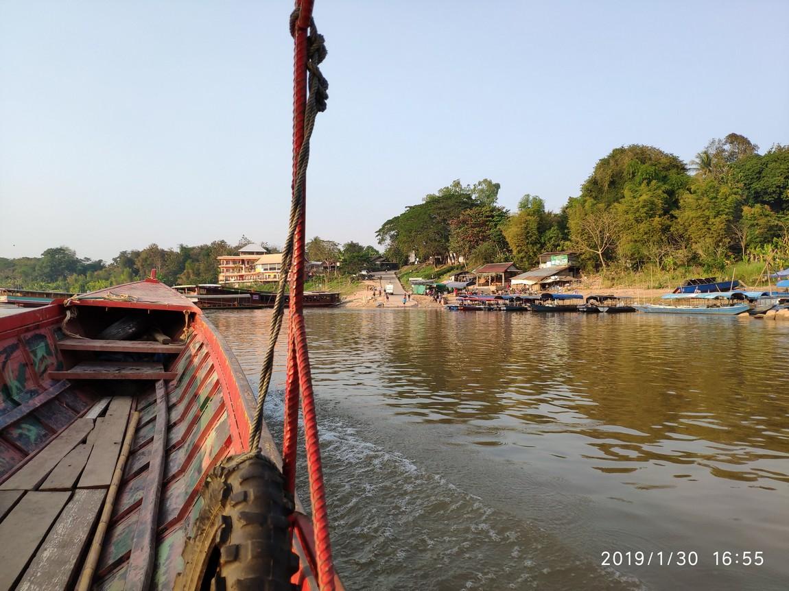 5-mekong-boat-trip (2).jpg