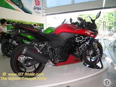705916320_nk5tM-S.jpg
