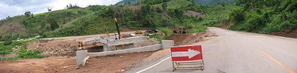 77052630-M.jpg
