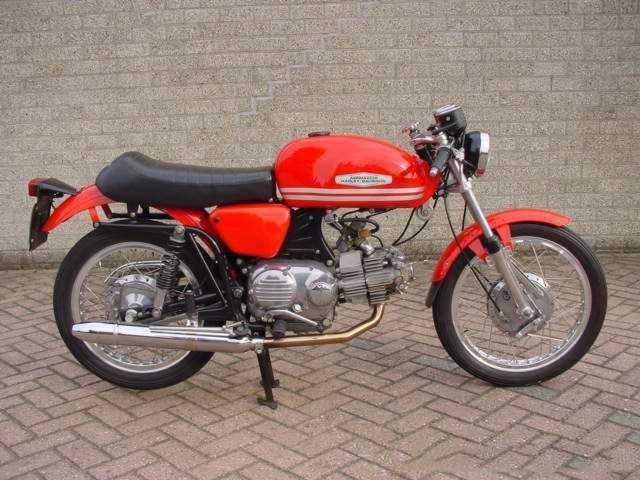 Aermacchi_Turismo_Veloce_1971.jpg