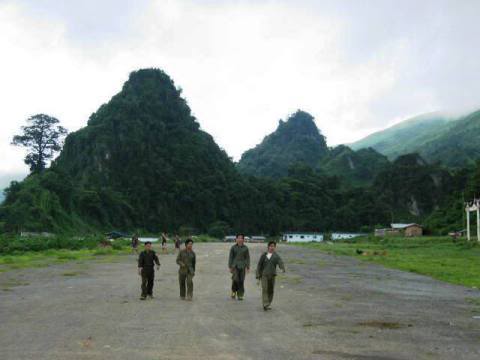 Airstrip6.jpg
