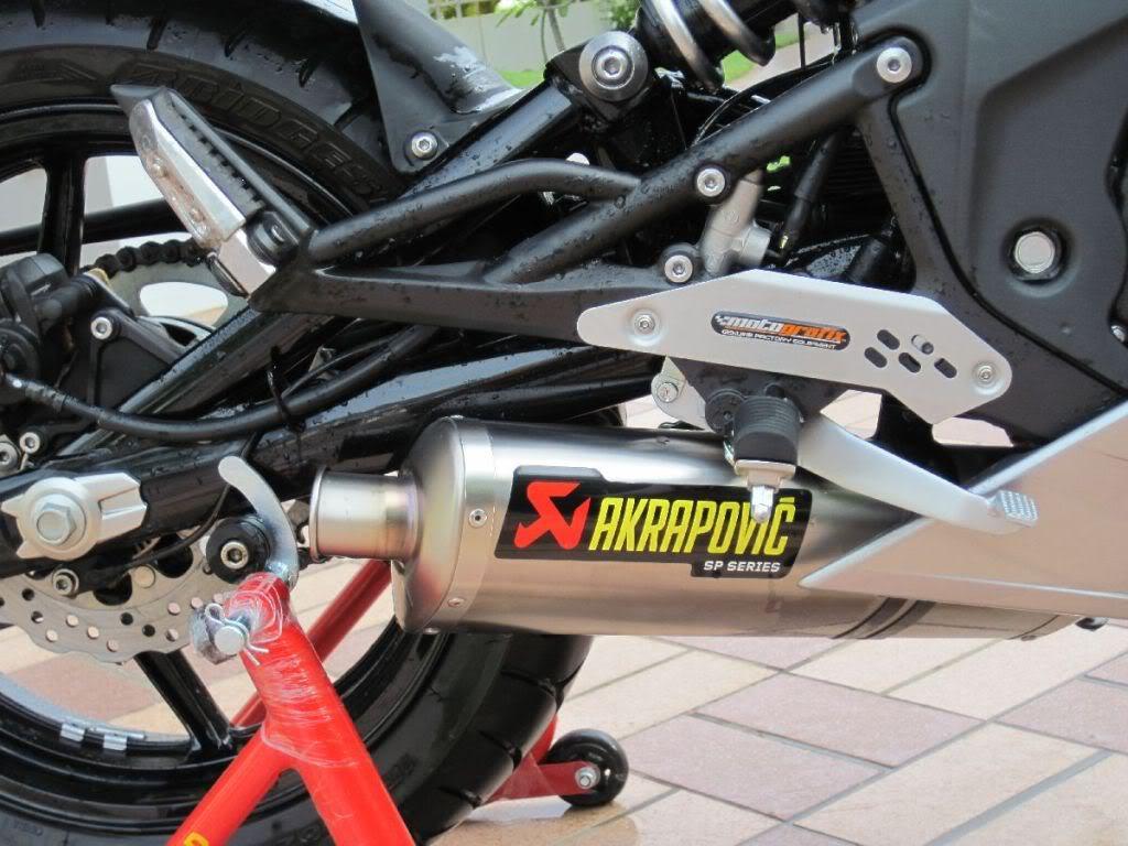 akrapovic.jpg