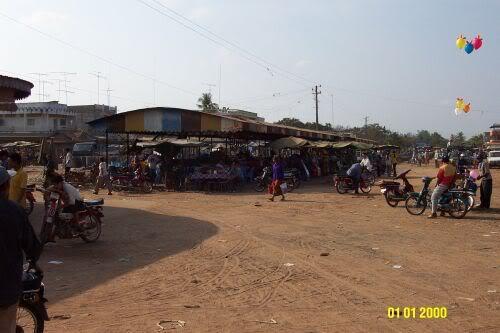 AngTasaom-market10.jpg