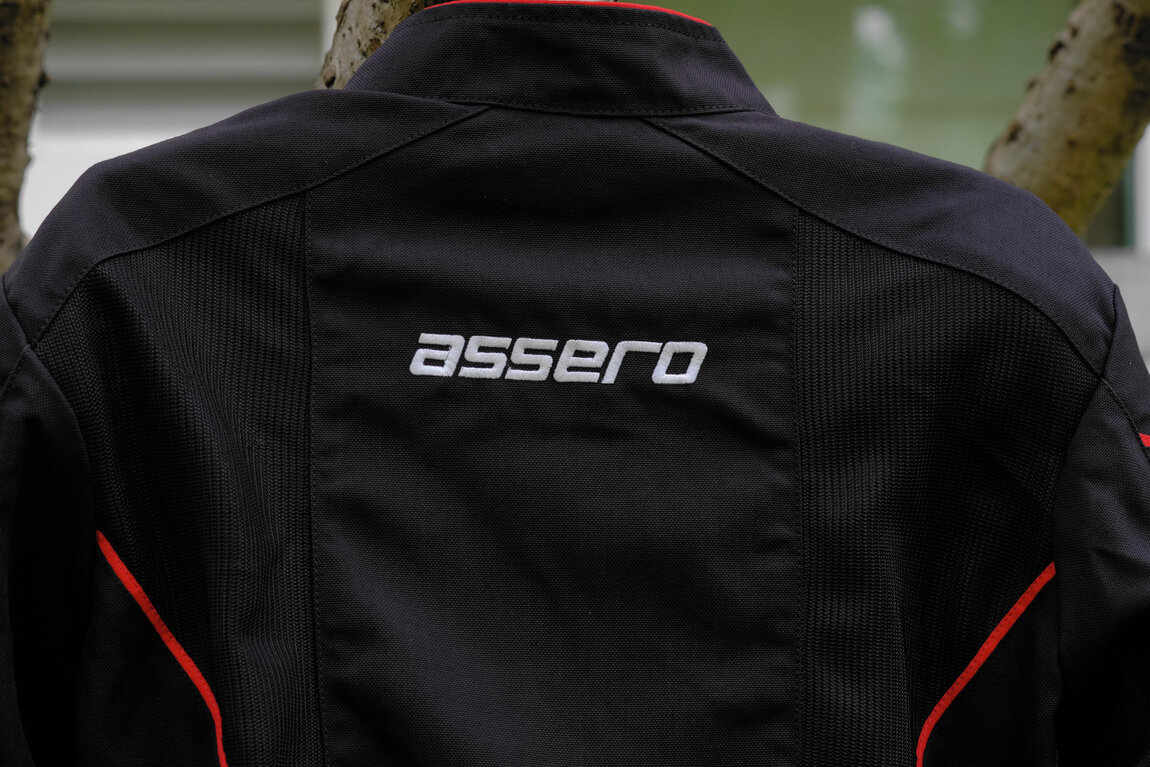 Assero_Air_Blast_Jacket_Rear_Euro48_UK38_US-S_92-98cm.jpg