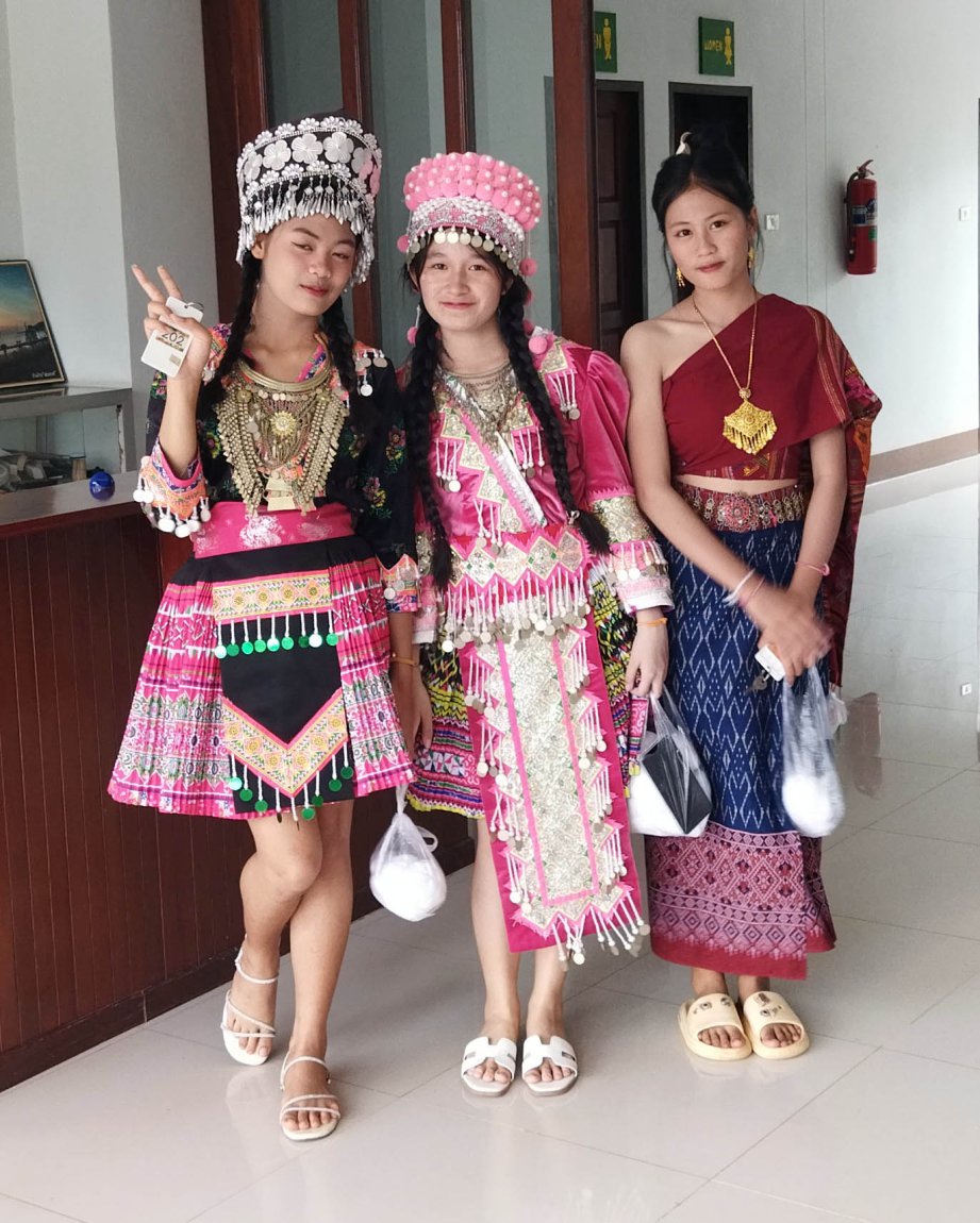 Baanta Lao Guests on Loi Kratong.jpg