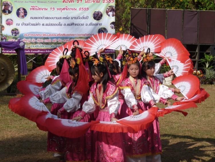 ban-hua-mae-kham-festival-12.jpg