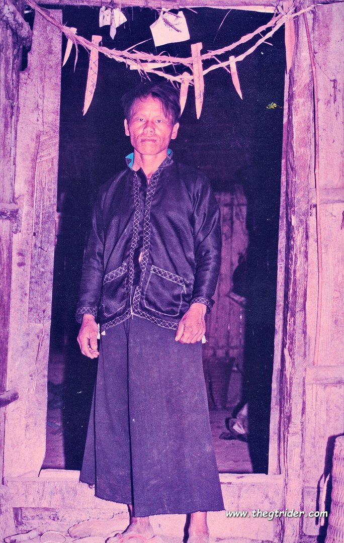 Black-Hmong-HuayLuk-Late1980s-2.JPG