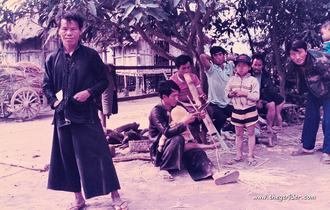Black-Hmong-HuayLuk-Late1980s-3.JPG