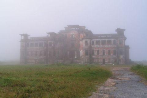 bokor-casino-less-mist.jpg