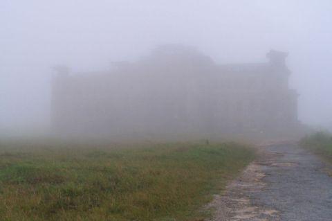 bokor-casino-mist.jpg