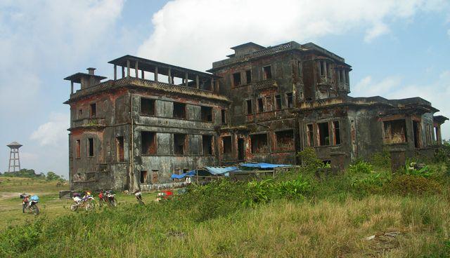 bokor-casino03.jpg