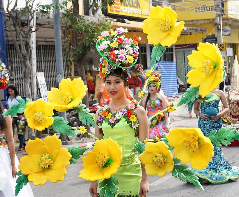 chiang-mai-flower-festival-46-small.jpg