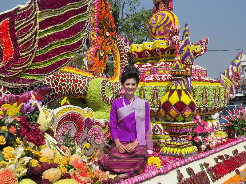 chiang-mai-flower-festival-54-small.jpg