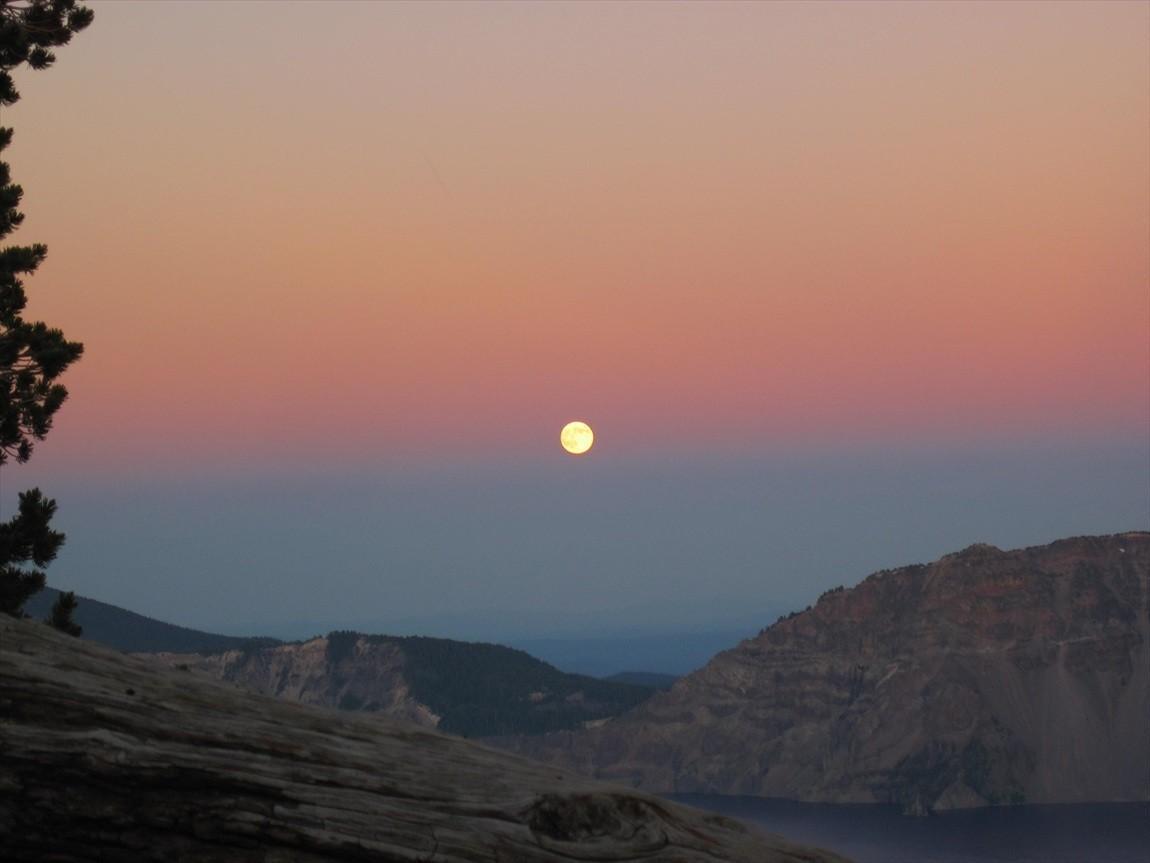 CraterLake_100.jpg
