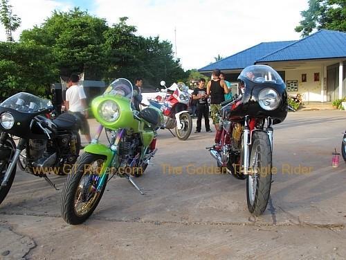 dan-sai-motorbikes-phi-ta-khon-festival-2010-013.jpg