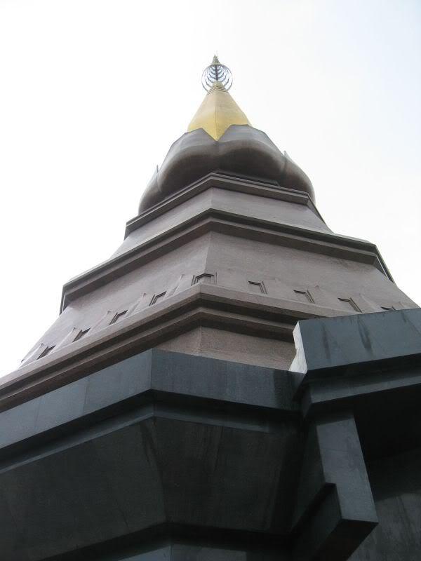 Doi_Int005.jpg