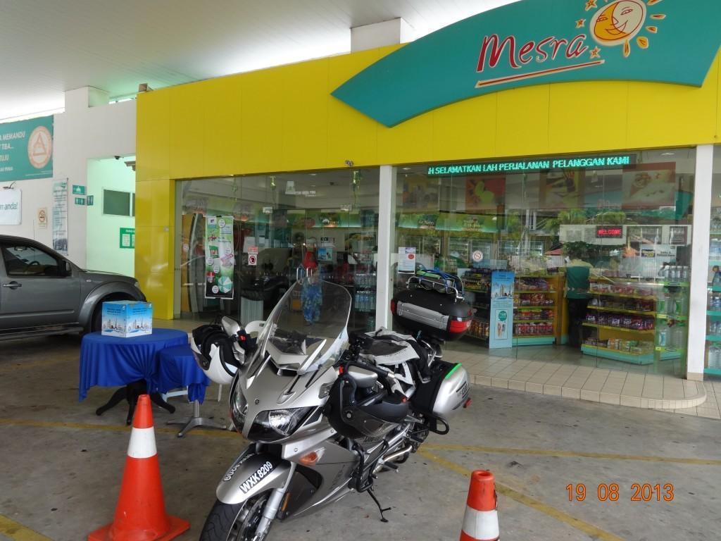 DSC010321_zps611ae844.jpg
