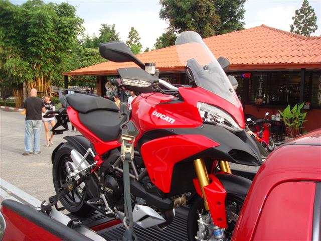 DSC07613Small.jpg