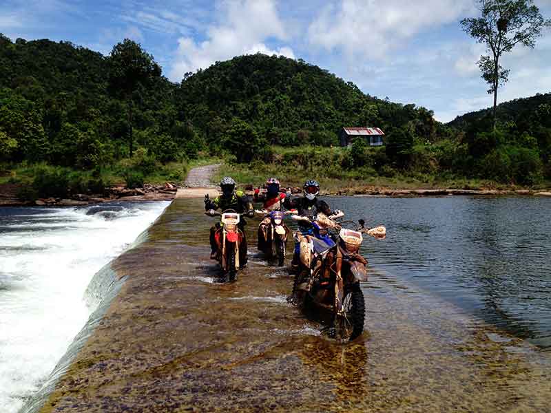 enduro-tours-cambodia-fjord.jpg