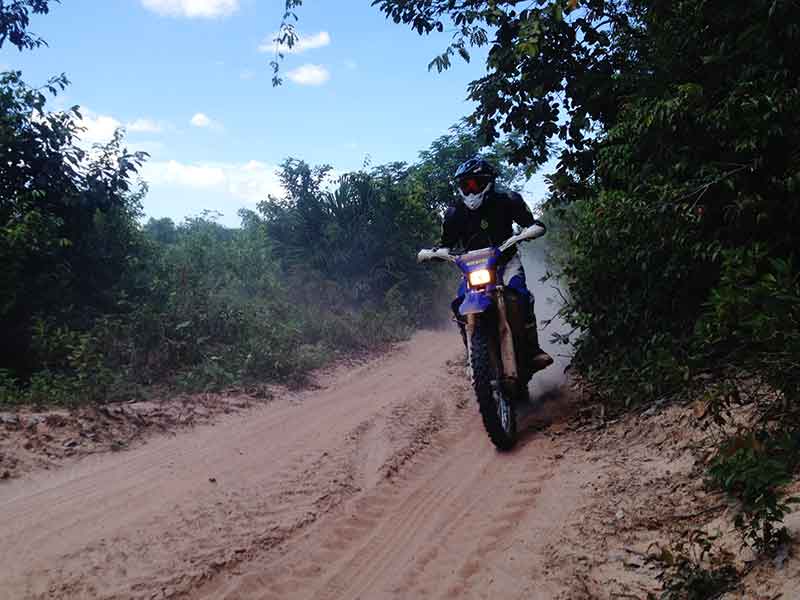 enduro-tours-cambodia-sandy.jpg