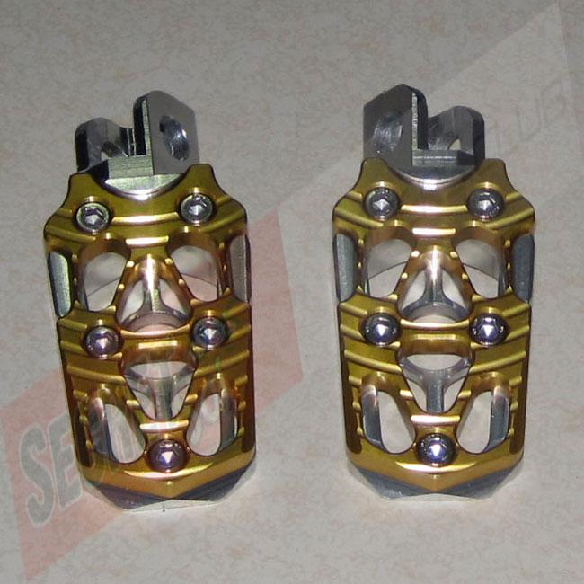 EX650KLE650FootpegsGldSSR.jpg
