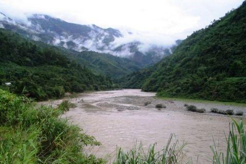 green-mountains-river.jpg