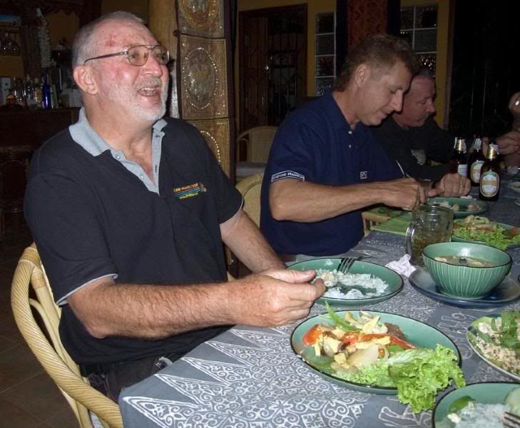 GTDinnerSoppong2LR.jpg
